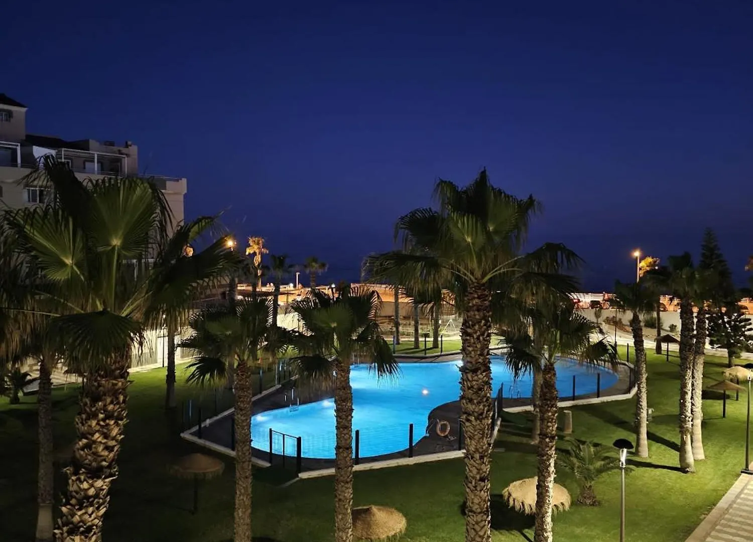 Piso Costa De Almeria 雷塔马尔 0*,